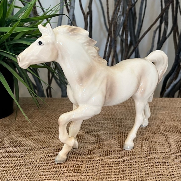 Vintage Ceramic White Horse - Picture 3 of 9